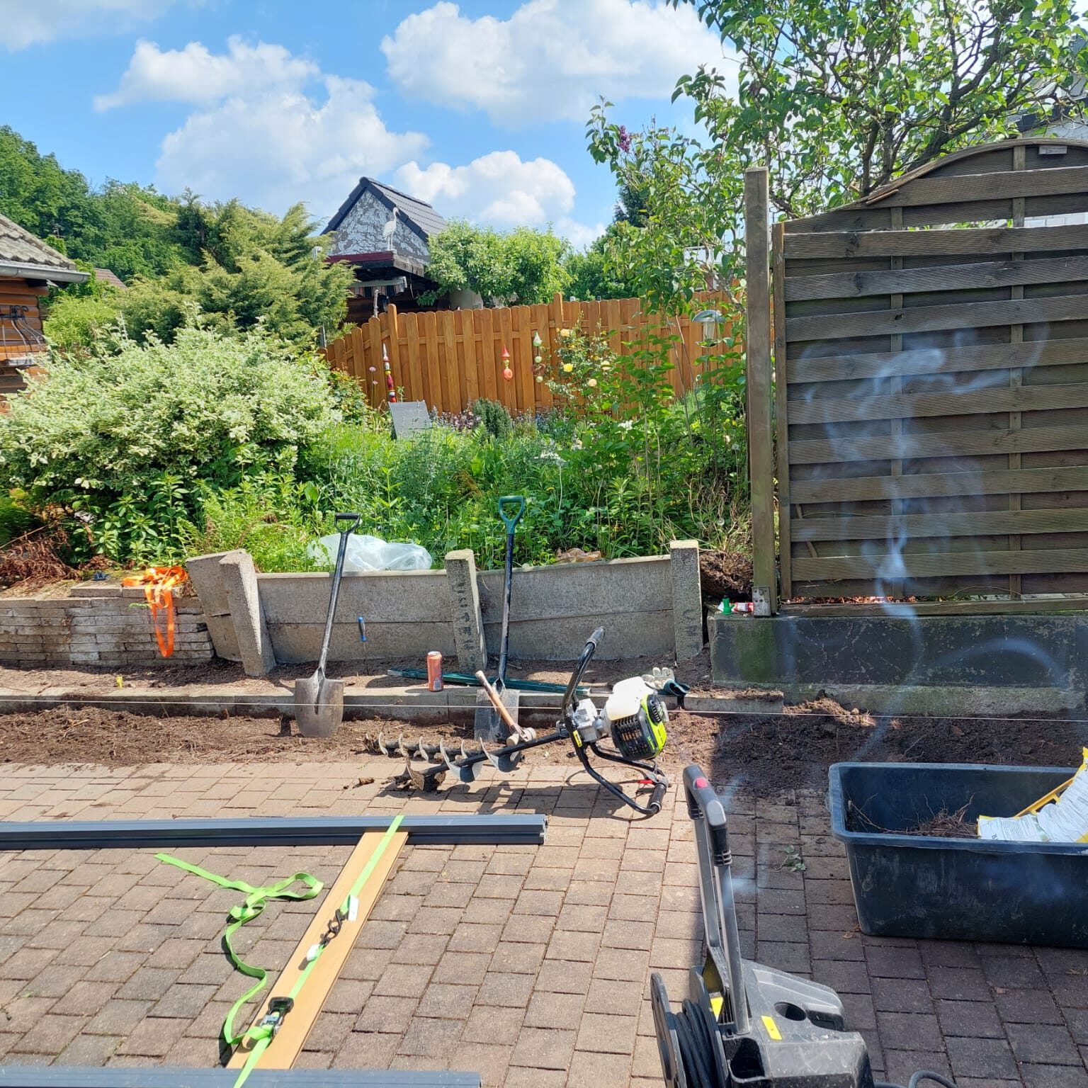Gartenarbeiten-Aussenbereich